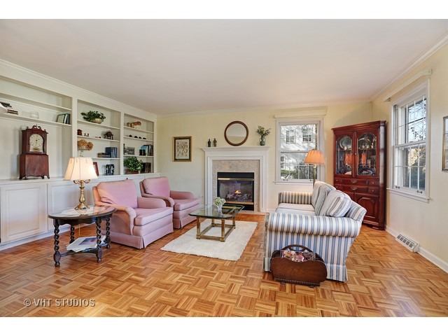 25 W677 Towpath Ct, Wheaton, IL 60189 photo 3