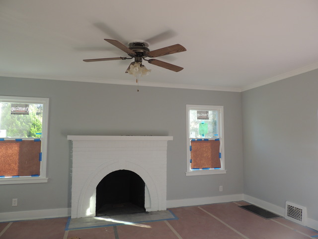 668 Addison St, Elgin, IL 60120 photo 2