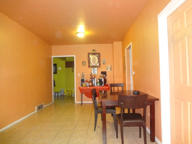 310 Trask St, Aurora, IL 60505 photo 7