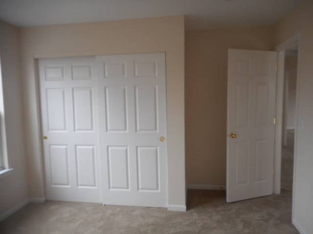 105 N Glenbrook Trl, Mchenry, IL 60050 photo 14