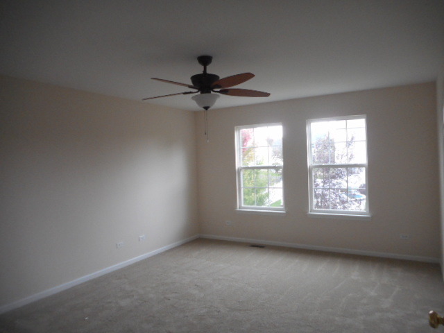 105 N Glenbrook Trl, Mchenry, IL 60050 photo 10