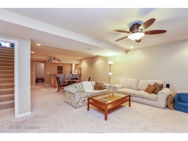 2500 Harvest Vly, Elgin, IL 60124 photo 17