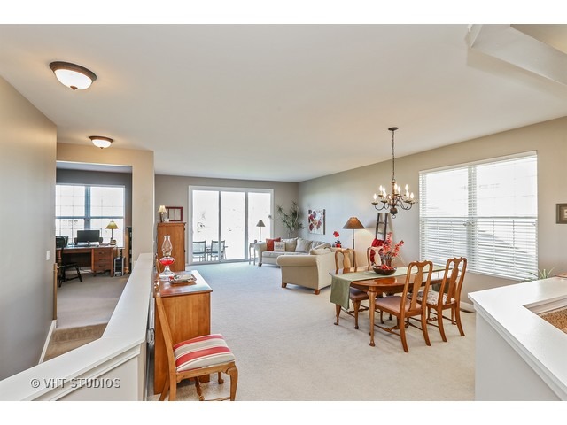 2500 Harvest Vly, Elgin, IL 60124 photo 8