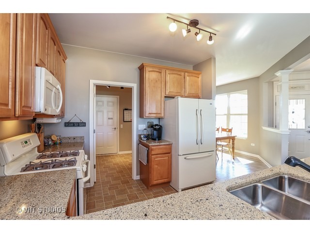 2500 Harvest Vly, Elgin, IL 60124 photo 10