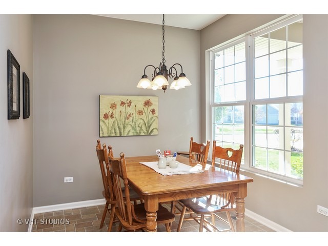 2500 Harvest Vly, Elgin, IL 60124 photo 11