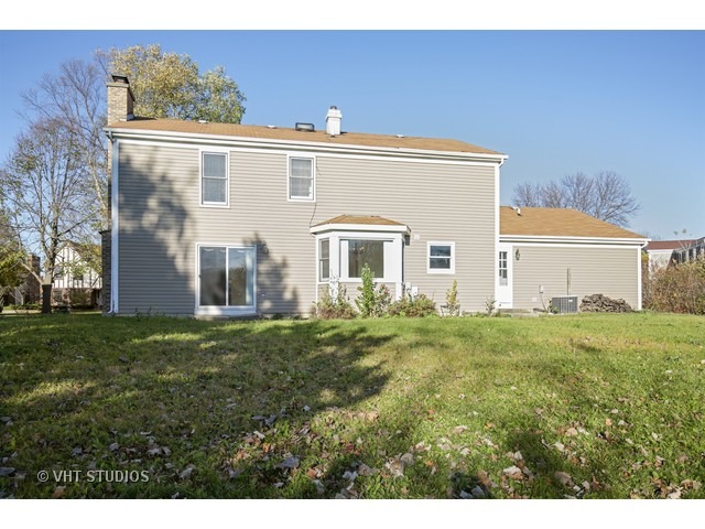 1415 Michelline, Hoffman Estates, IL 60192 photo 18