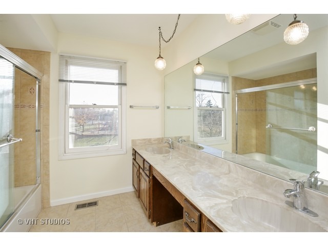 1415 Michelline, Hoffman Estates, IL 60192 photo 15