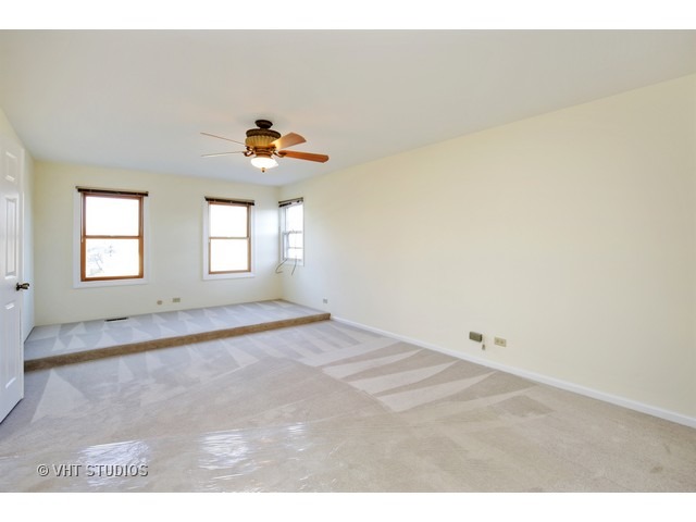 1415 Michelline, Hoffman Estates, IL 60192 photo 10