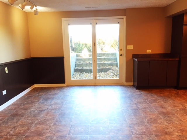 1007 Peace Dr, Wheeling, IL 60090 photo 8