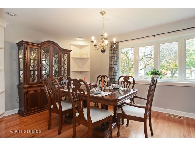 577 Arthur Dr, Cary, IL 60013 photo 4