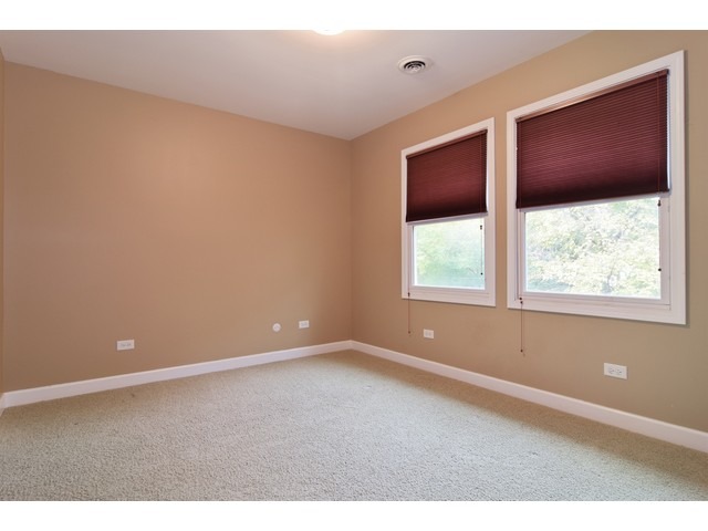1131 Howard St, Wheaton, IL 60187 photo 7