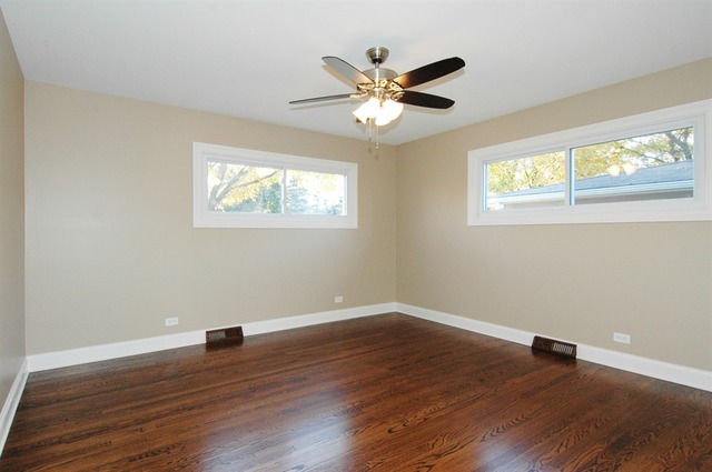 533 S 5th St, Dundee, IL 60118 photo 9