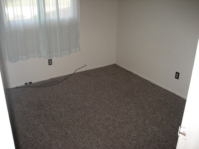 4005 Maple Ave, Mchenry, IL 60050 photo 11