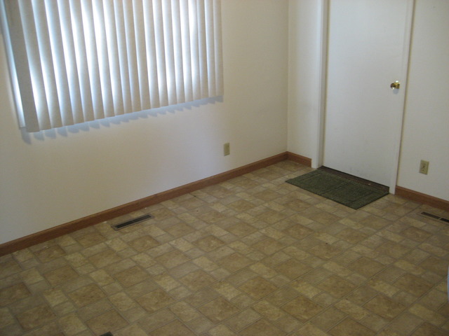 4005 Maple Ave, Mchenry, IL 60050 photo 24