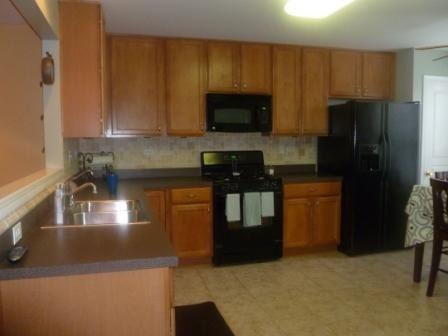 2409 Emily Ln, Elgin, IL 60124 photo 2
