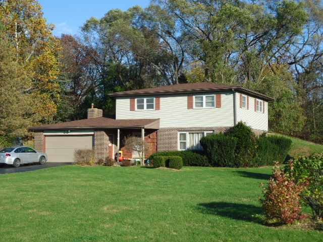 1620 Ranch Dr, Mchenry, IL 60051 photo 1