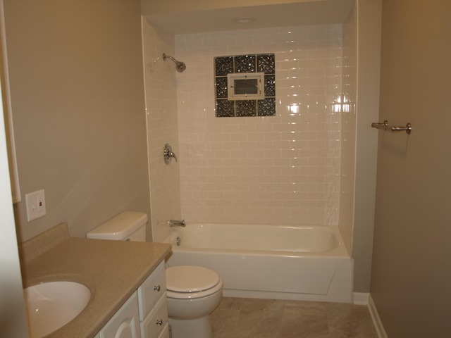 527 W Dowell Rd, Mchenry, IL 60051 photo 18
