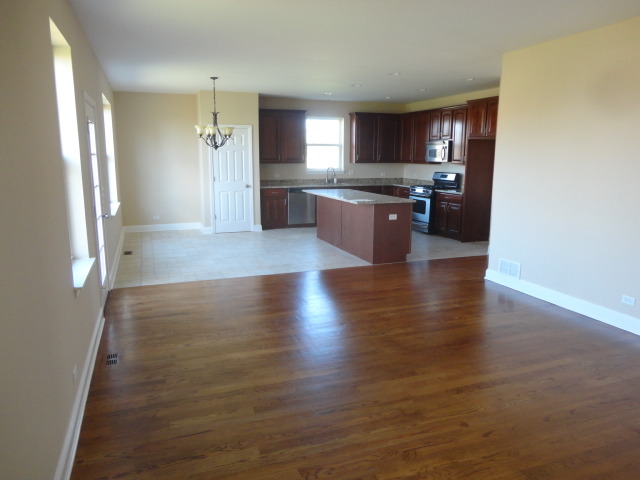3002 Cookson Ave, Elgin, IL 60124 photo 9