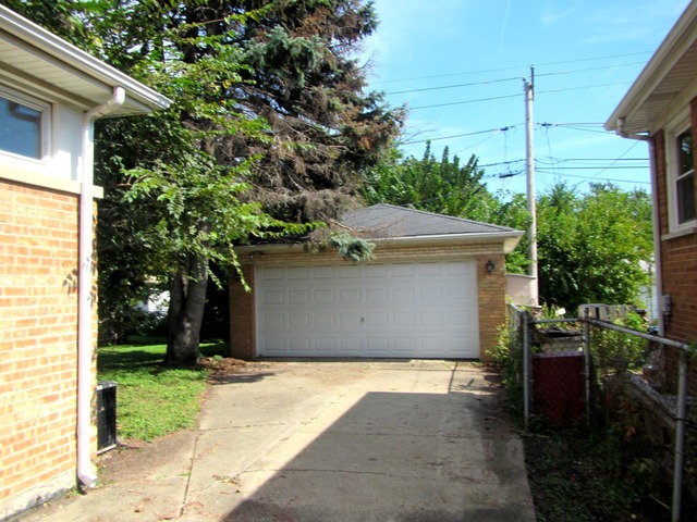 1533 N Wolf Rd, Berkeley, IL 60163 photo 11