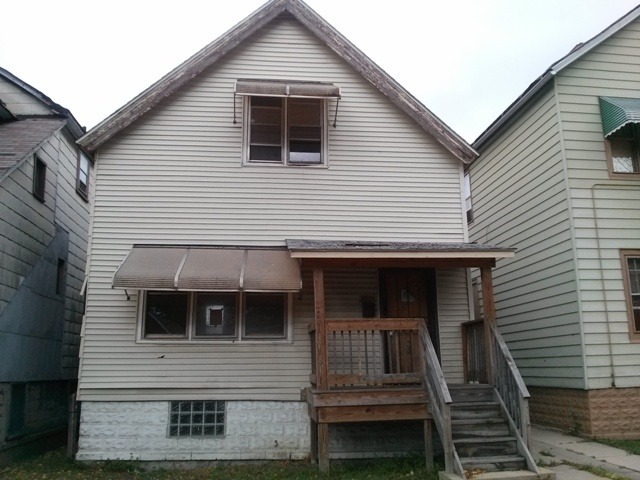 2808 E 93rd St, Chicago, IL 60617 photo 2