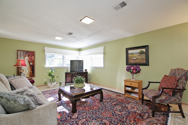 831 Long Rd, Glenview, IL 60025 photo 6