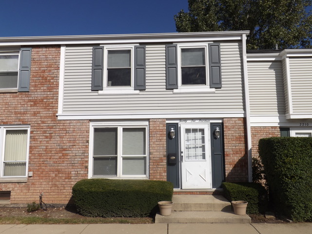 2214 Stratham Pl, Hoffman Estates, IL 60169 photo 1