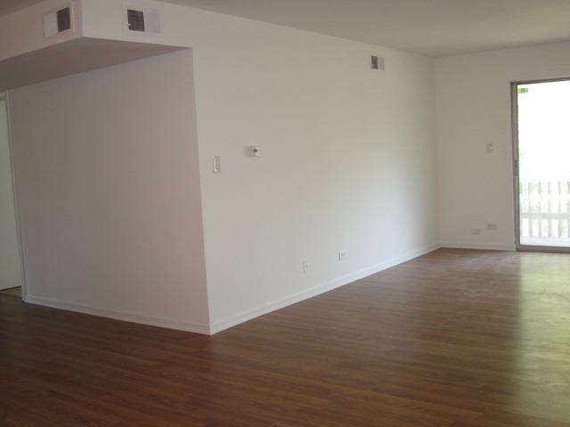 8 Kingery Quarter #207, Willowbrook, IL 60527 photo 4