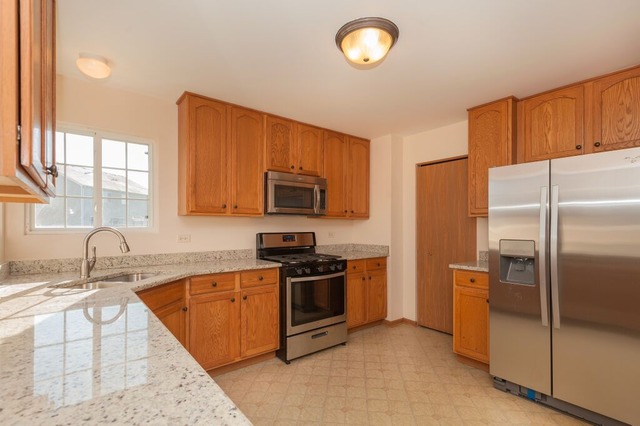 1706 Mountain Ridge Pass, Plainfield, IL 60586 photo 5