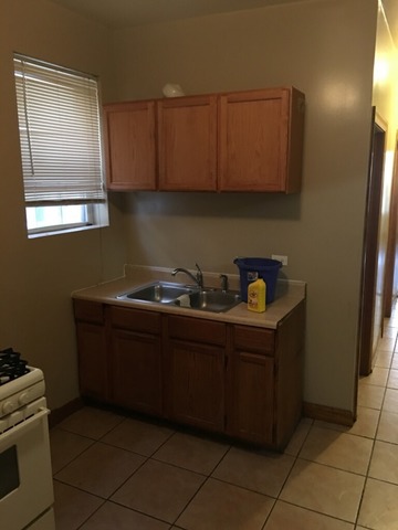 6337 S Artesian Ave, Chicago, IL 60629 photo 3