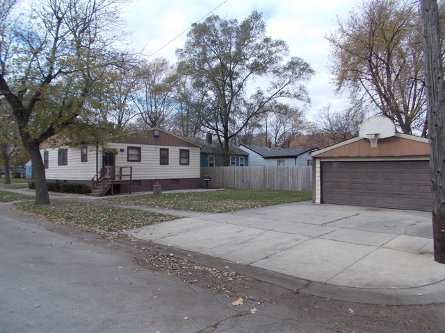 17963 Roy St, Lansing, IL 60438 photo 3