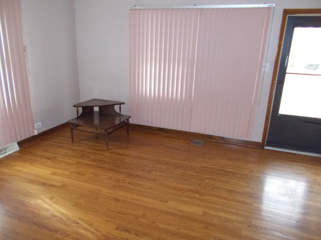 17963 Roy St, Lansing, IL 60438 photo 5