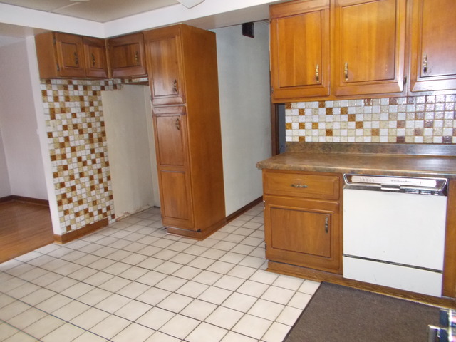 17963 Roy St, Lansing, IL 60438 photo 8