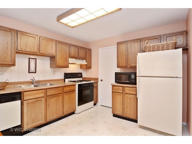 2900 Northampton Dr #b1, Rolling Meadows, IL 60008 photo 4