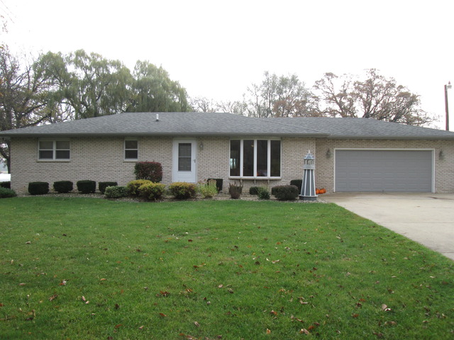 2525 E Mcardle Rd, Mazon, IL 60444 photo 1