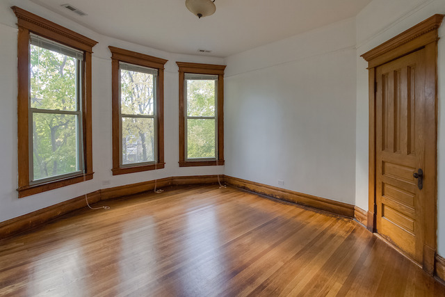 4828 S Champlain Ave, Chicago, IL 60615 photo 14