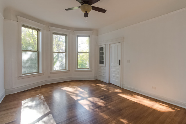 4828 S Champlain Ave, Chicago, IL 60615 photo 9