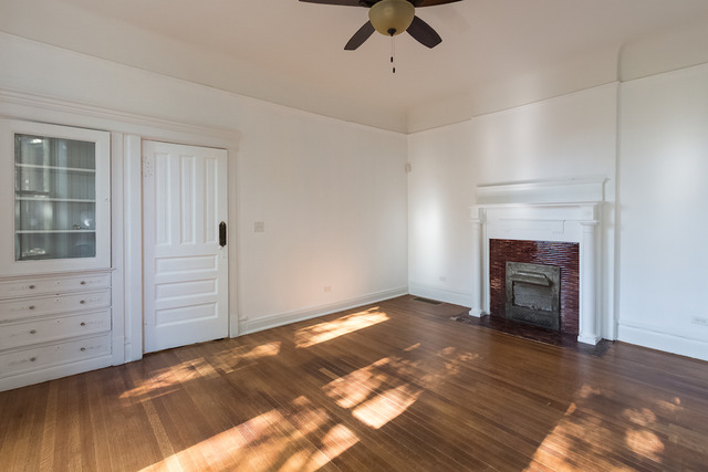 4828 S Champlain Ave, Chicago, IL 60615 photo 8