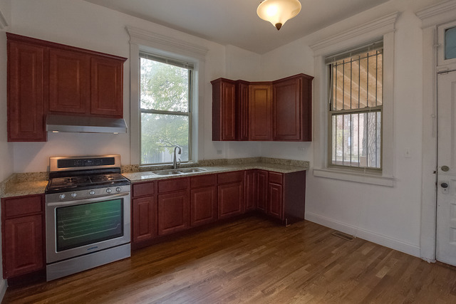 4828 S Champlain Ave, Chicago, IL 60615 photo 12