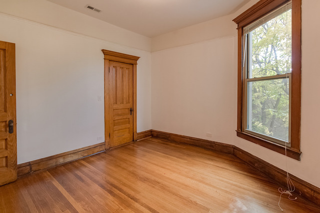 4828 S Champlain Ave, Chicago, IL 60615 photo 19