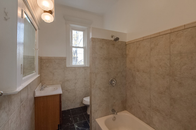 4828 S Champlain Ave, Chicago, IL 60615 photo 18