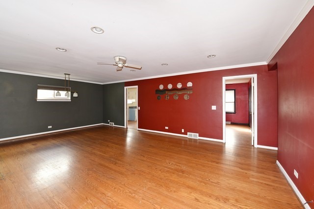 362 E St Charles Rd, Elmhurst, IL 60126 photo 20