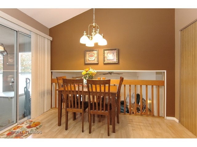 1861 Gleneagle Cir, Elgin, IL 60123 photo 7