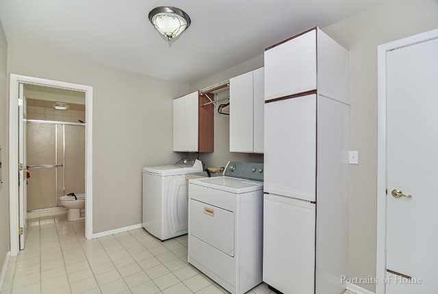 28 W166 Plainview Dr, Naperville, IL 60564 photo 14