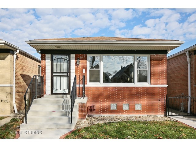 412 E 89th Pl, Chicago, IL 60619 photo 1