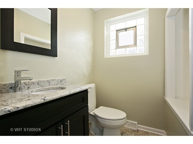 412 E 89th Pl, Chicago, IL 60619 photo 10