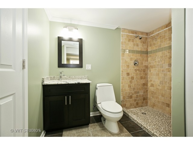 412 E 89th Pl, Chicago, IL 60619 photo 9