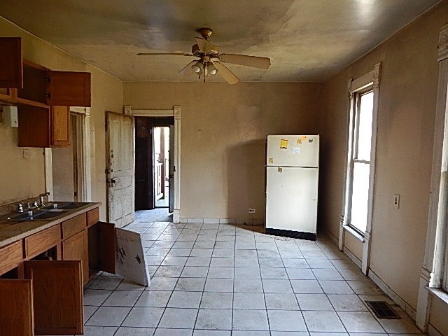 732 E 87th Pl, Chicago, IL 60619 photo 3