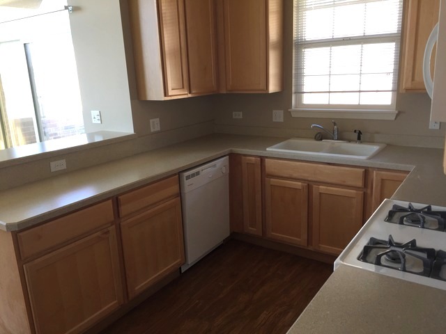 911 Eineke Blvd, Algonquin, IL 60102 photo 4