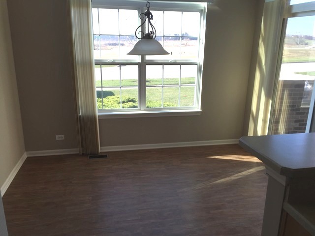 911 Eineke Blvd, Algonquin, IL 60102 photo 6