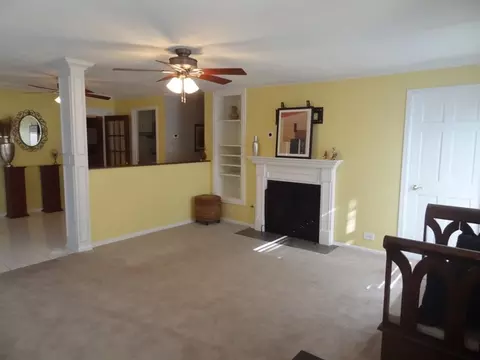 491 S Bartlett Rd, Bartlett, IL 60103 photo 4